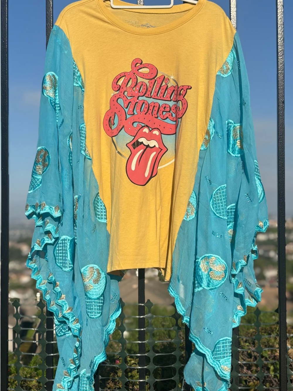 Time and True Upcycled‎ Rolling Stones Tee Gems Graphic ~ OS
